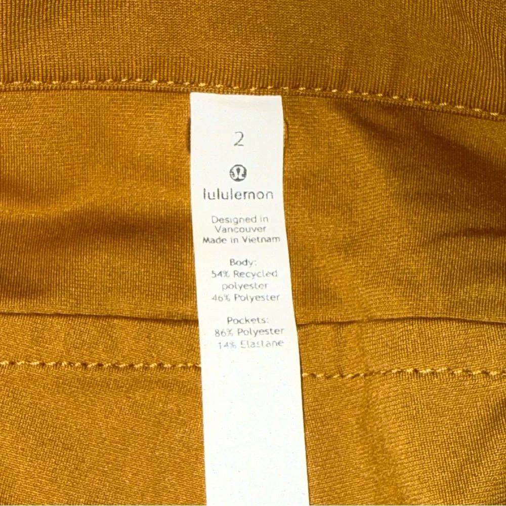 Lululemon city sleek 5 pocket 7/8 pant spiced bronze Size 2